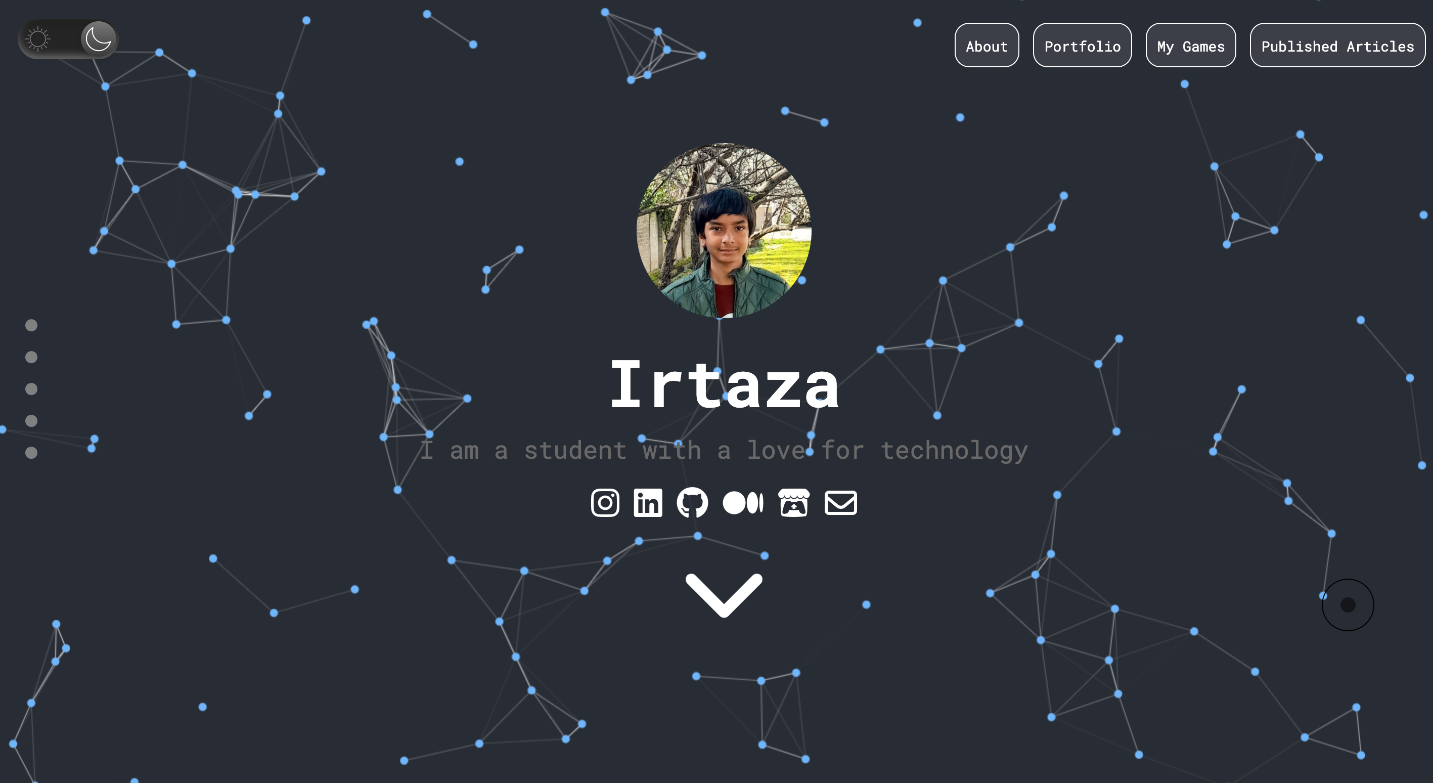 Show HN: A Minimalistic Portfolio